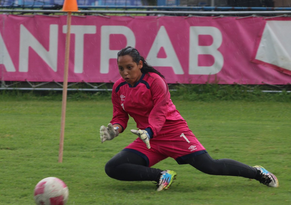 La #SeleSub17Fem inicia microciclo de trabajos de visorias en el CAR-FFG. 💪⚽️🇬🇹.

#VamosGuate #VamosChicas