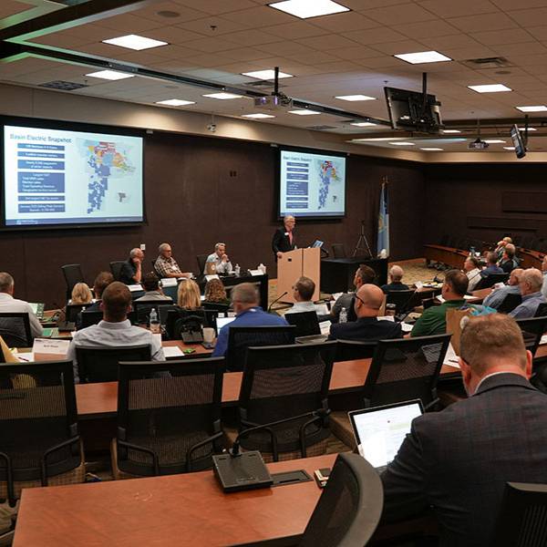 Basin_Electric's tweet image. The Basin Electric board and staff recently traveled to Madison, SD, where East River Power Cooperative hosted the June meeting.

Read more here 👉: bit.ly/BoardsMeet
