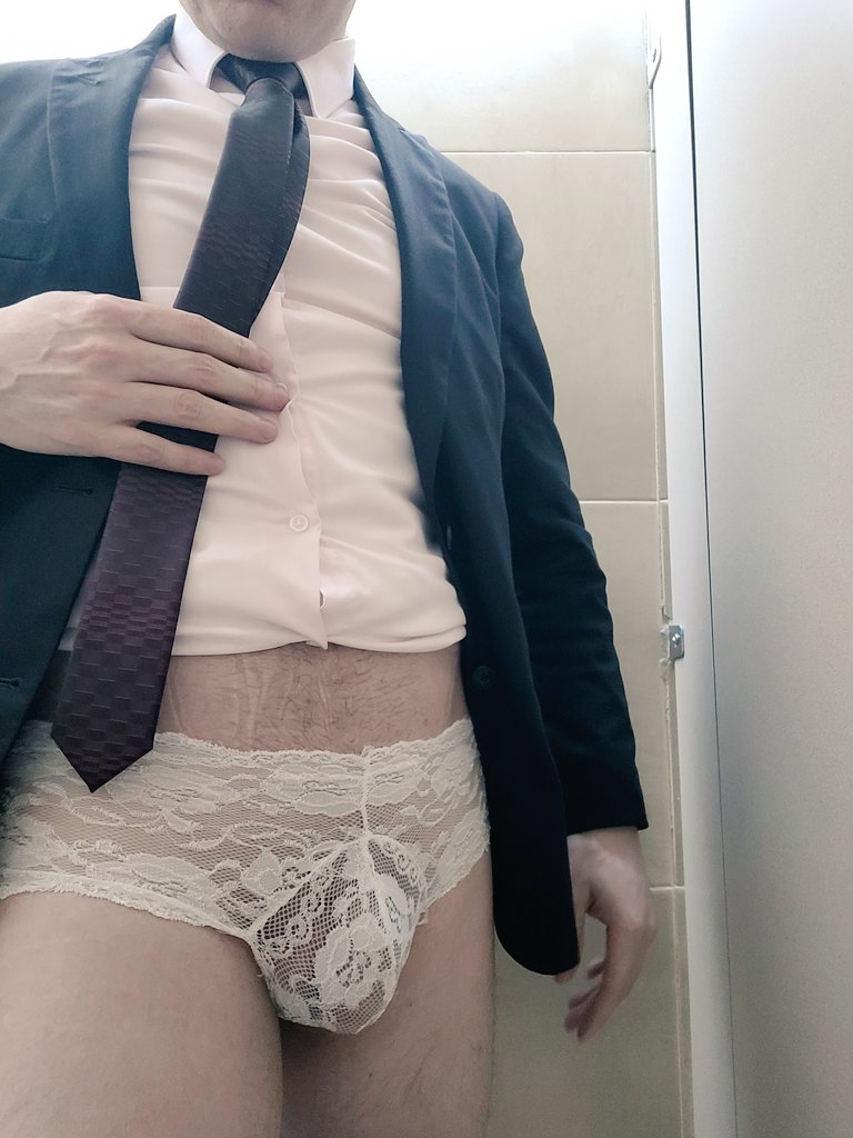 Pelitosymas's tweet photo. Estos de encaje no se sienten tan raro. ¿Qué opinan? 😈 https://t.co/PRtRvue7Fj