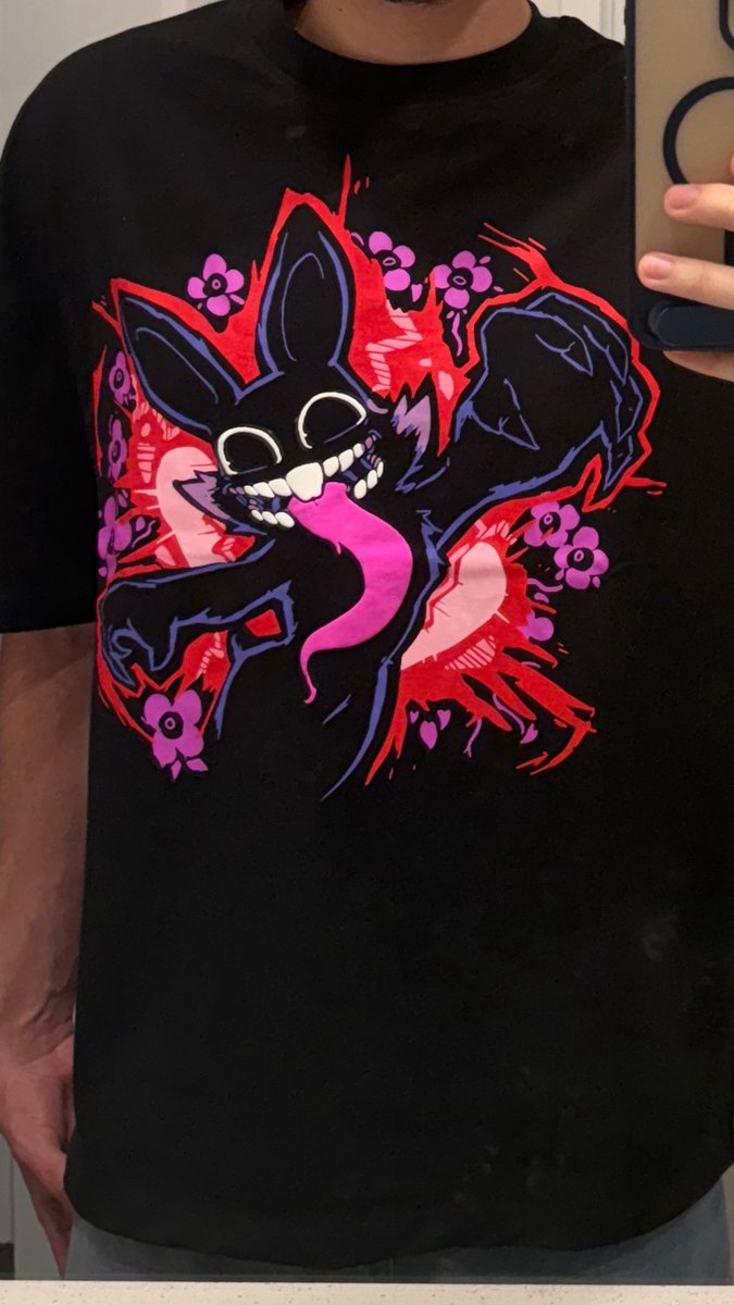 Thanks S1L-V13 for sending me your own merch….

Rumor has it this will go on sale alongside 2 other designs later in the year… 😈🐰📦

#TheBunnyGraveyard