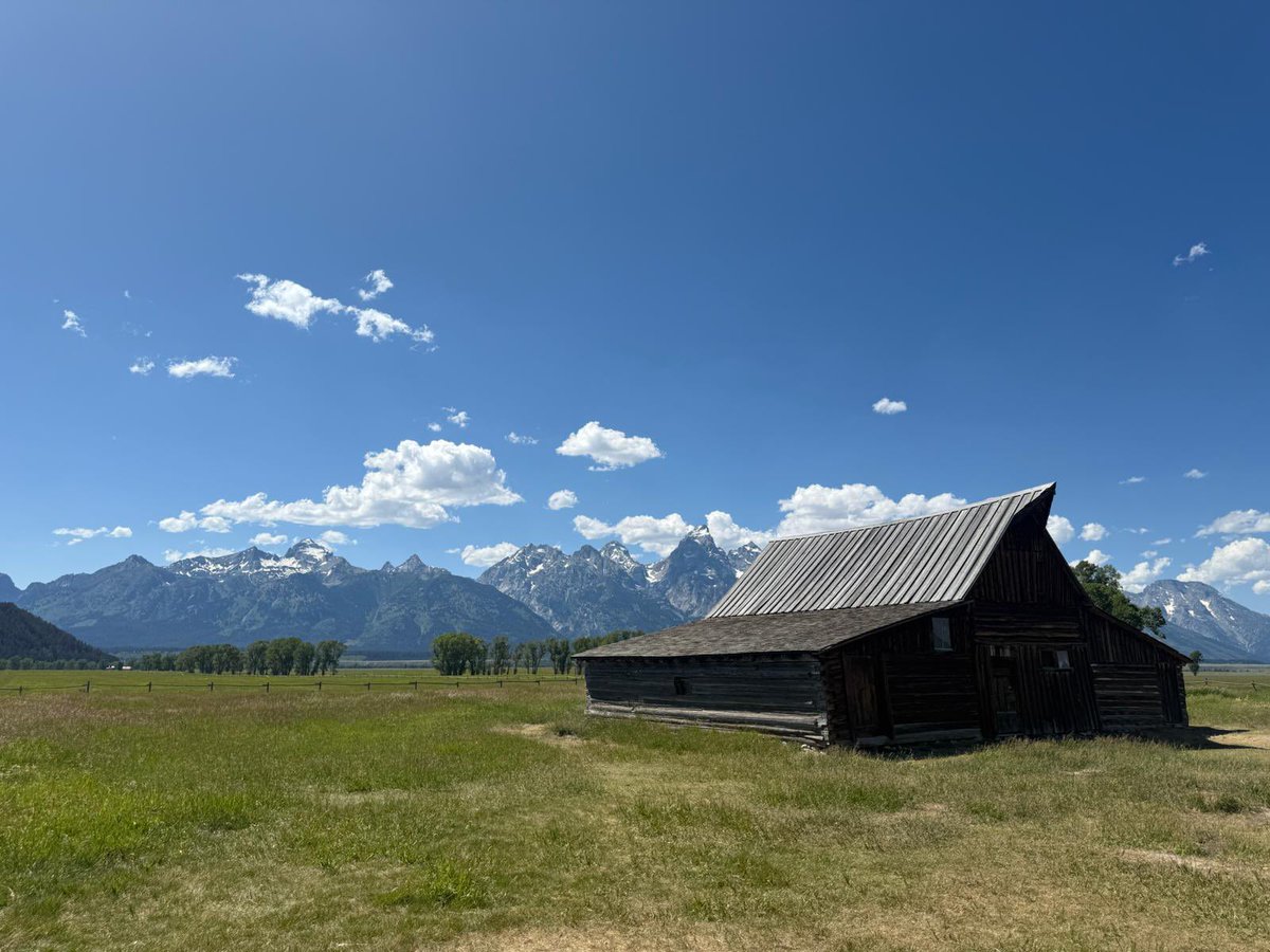 Rodney_Crouse's tweet photo. Steam in the Park - Year 5 is underway and this week is happening at @GrandTetonNPS ! #STEAMinthePark so many beautiful scenes and so much to learn this week! @GCSchoolsNC @PatriotsPearce https://t.co/ABLCrRptxf