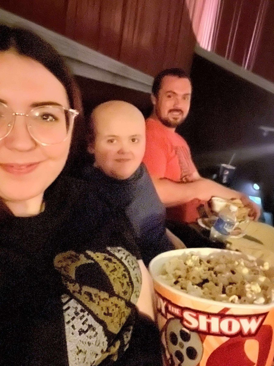CrystalCole47's tweet image. Greyson is watching the new Jurassic movie, they lucked out and got an empty theater!