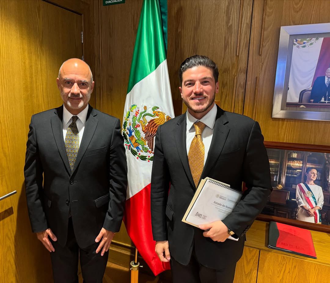 El Tren del Norte (Saltillo, Monterrey, Nuevo Laredo) tendrá una inversión federal tan solo en Nuevo León de 87 mil millones de pesos. Además, rumbo al Mundial, la SCIT nos autorizó 3 mil millones para carreteras. 

O sea, 90 mil millones de pesos para el nuevo Nuevo León 👊