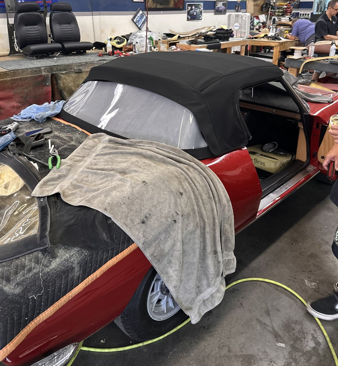 Mic_VegasSphere's tweet image. UPDATE 1967 Fiat Dino spider restoration project. Getting closer to the finish line. New top installed today. Top made in Italy and unique to this car. The interior is basically finished aside from a few small details. Some parts arriving from Italy today.
Should be back at…