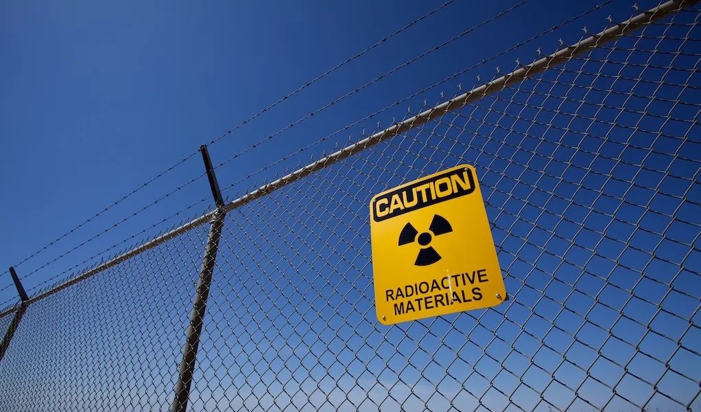 DeclassifiedAus's tweet image. Special Report:
The full plans are slowly emerging for a massive international nuclear waste dump – suitable for high-level nuclear waste and potentially military nuclear waste – proposed for Aboriginal land in Central Australia.
DISRUPTION ON THE PATHWAY TO AN INTERNATIONAL…