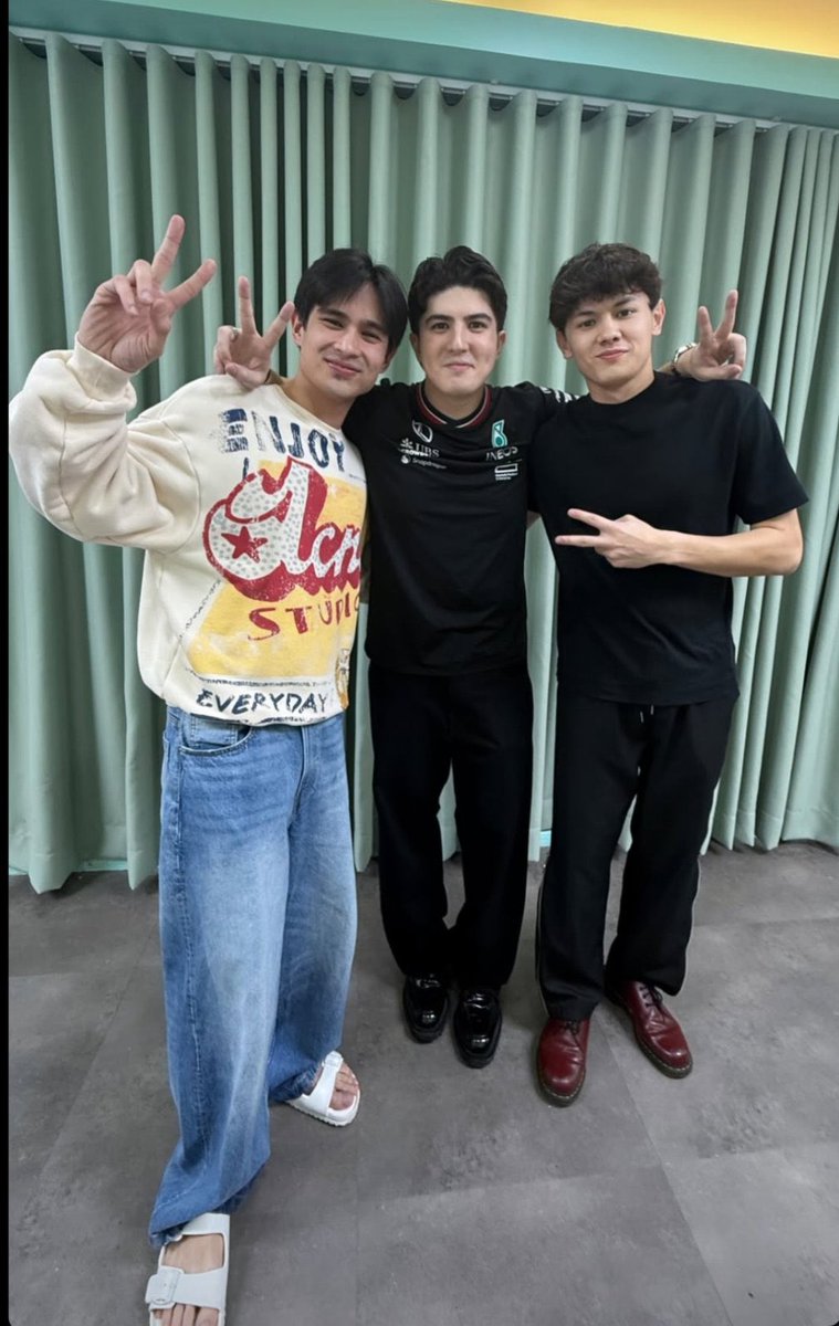 bluestlkr's tweet photo. Team JoRa with Mavy 🩵
#JoshFord | #Ralph | #Mavy https://t.co/aYpabUf6By