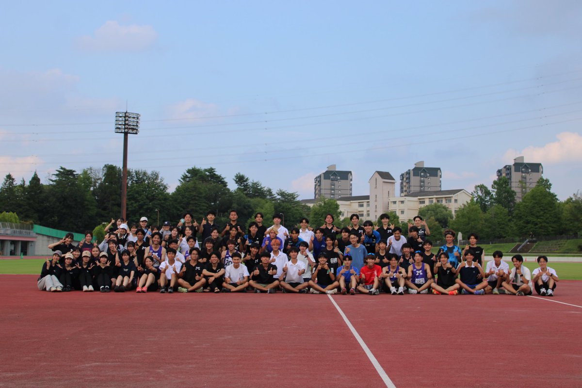meiji_tf's tweet photo. 2025.07.05
【早大同記録会】in上柚木公園陸上競技場

この早大同が今年初の大きな大会となりました‼️✨️
新しいメンバーで普段の大会よりも楽しい雰囲気でとても素敵なスタートを切れました𖤐  ̖́-
これからそれぞれ大会、夏合宿に向けて体調には気をつけながら頑張っていきましょう〜🖐🏻❤️‍🔥

 #明大同 https://t.co/anWBMOPGyP