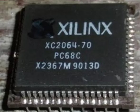 classycomputing's tweet image. From the 1985 Xilinx XC2064 FPGA to the AMD Versal AI Edge Gen 2, this is 40 years of innovation. 

@AMD’s programmable tech has evolved from simple logic blocks to powerful AI brains.