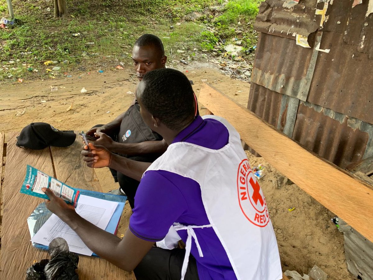 🌊 Flood Alert!‼️ 

The Nigerian Red Cross Society (NRCS) Bayelsa Branch is on the ground, preparing communities for the upcoming floods! 🌟 Under the RRR DRR EWEA initiative, our volunteers are sensitizing residents in Sagbama and Kolokuma/Opokuma LGAs on early warning signs and