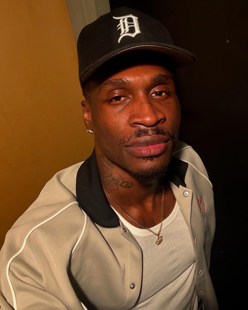 The DRAGON tweet media