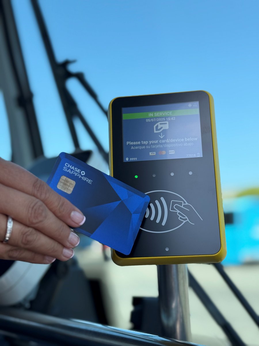 HVValleyExpress's tweet image. Is @GoVCTC part of your commute? You can now enjoy the benefits of Tap2Ride - make boarding easier: simply tap your Visa or Mastercard and enjoy your ride! No need to download an app or carry cash.
Faster boarding, smoother ride. #Tap2Ride #VCTC #PublicTransit #VenturaCounty