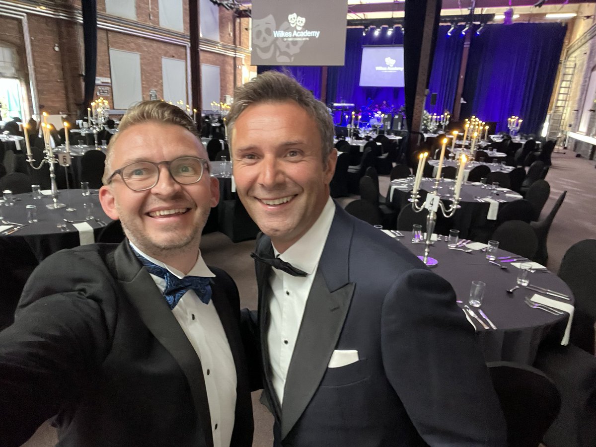 Dr Robert Marsden (@theatrerob) on Twitter photo It’s graduation day and proud to be working alongside the amazing <a href="/Jonny_Wilkes/">Jonathan Wilkes</a> . Jonny ensures our <a href="/UniofStaffs/">University of Staffordshire</a> students get the best training alongside his superb creative director work for <a href="/pandocruises/">P&O Cruises</a> It’s graduation day and proud to be working alongside the amazing <a href="/Jonny_Wilkes/">Jonathan Wilkes</a> . Jonny ensures our <a href="/UniofStaffs/">University of Staffordshire</a> students get the best training alongside his superb creative director work for <a href="/pandocruises/">P&O Cruises</a>