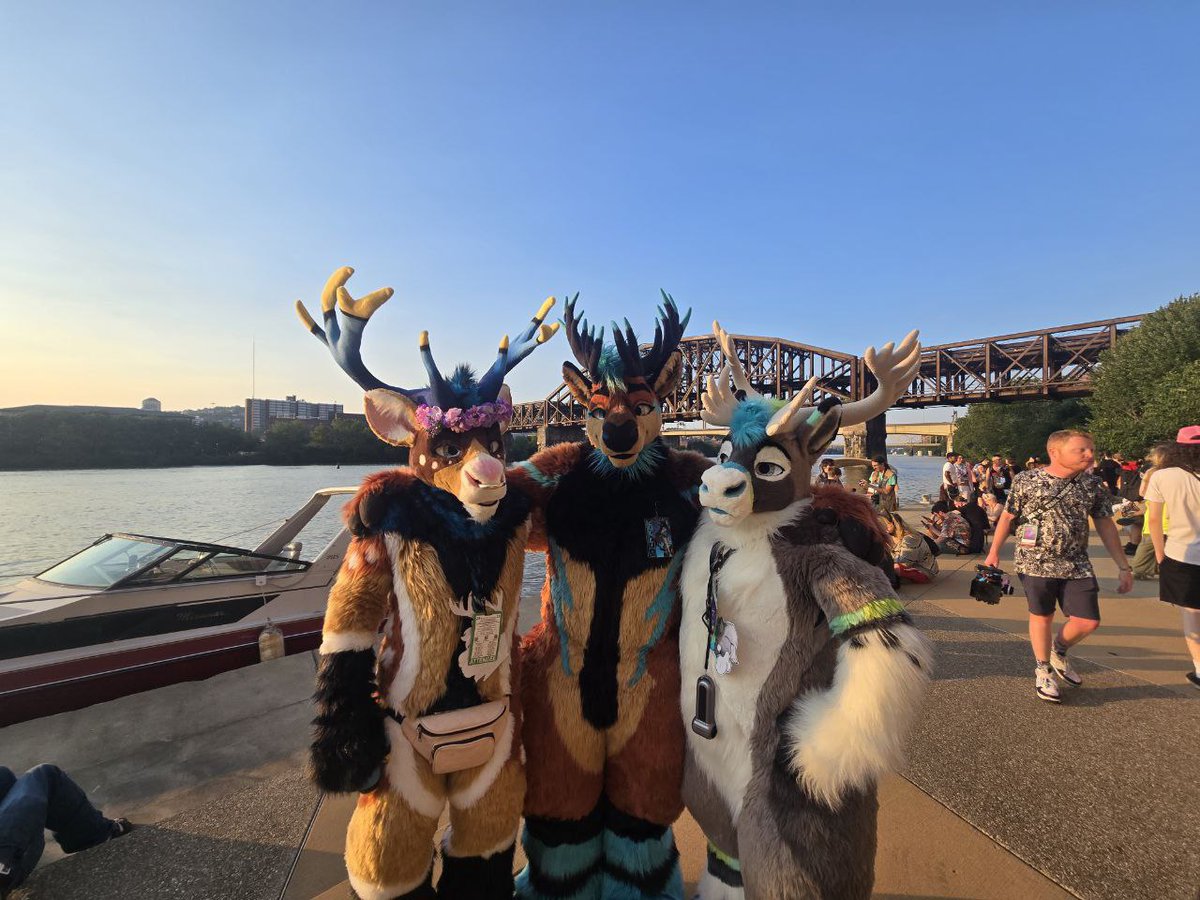 NOTHIN BUT ROCKIN RACKS BABY!!! 🦌🦌🦌

<a href="/FooTheBou/">Foo The Bou 🔜 AC</a> 
<a href="/Voltelk/">Volt</a>