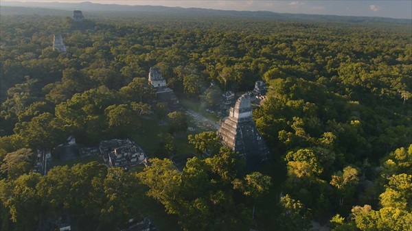 Este 7 de julio, a las 21:50 hrs, <a href="/HISTORY/">HISTORY</a> estrena la miniserie documental #MisteriosDeLaCivilizaciónMaya, que se sumerge en tres grandes centros urbanos para explorar cómo los mayas lograron erigir estructuras tan complejas.

#medios #television #historia <a href="/S2CyMKT/">S2C&Mkt</a>