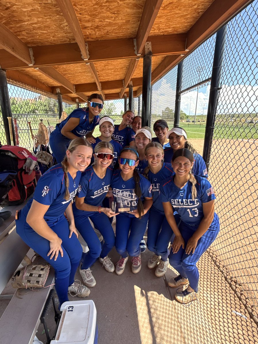 walker_finley's tweet image. So proud to play with these girls and finishing 3rd in the Colorado Sparkler! 
@SelectFPMoss @ejonesrockchalk