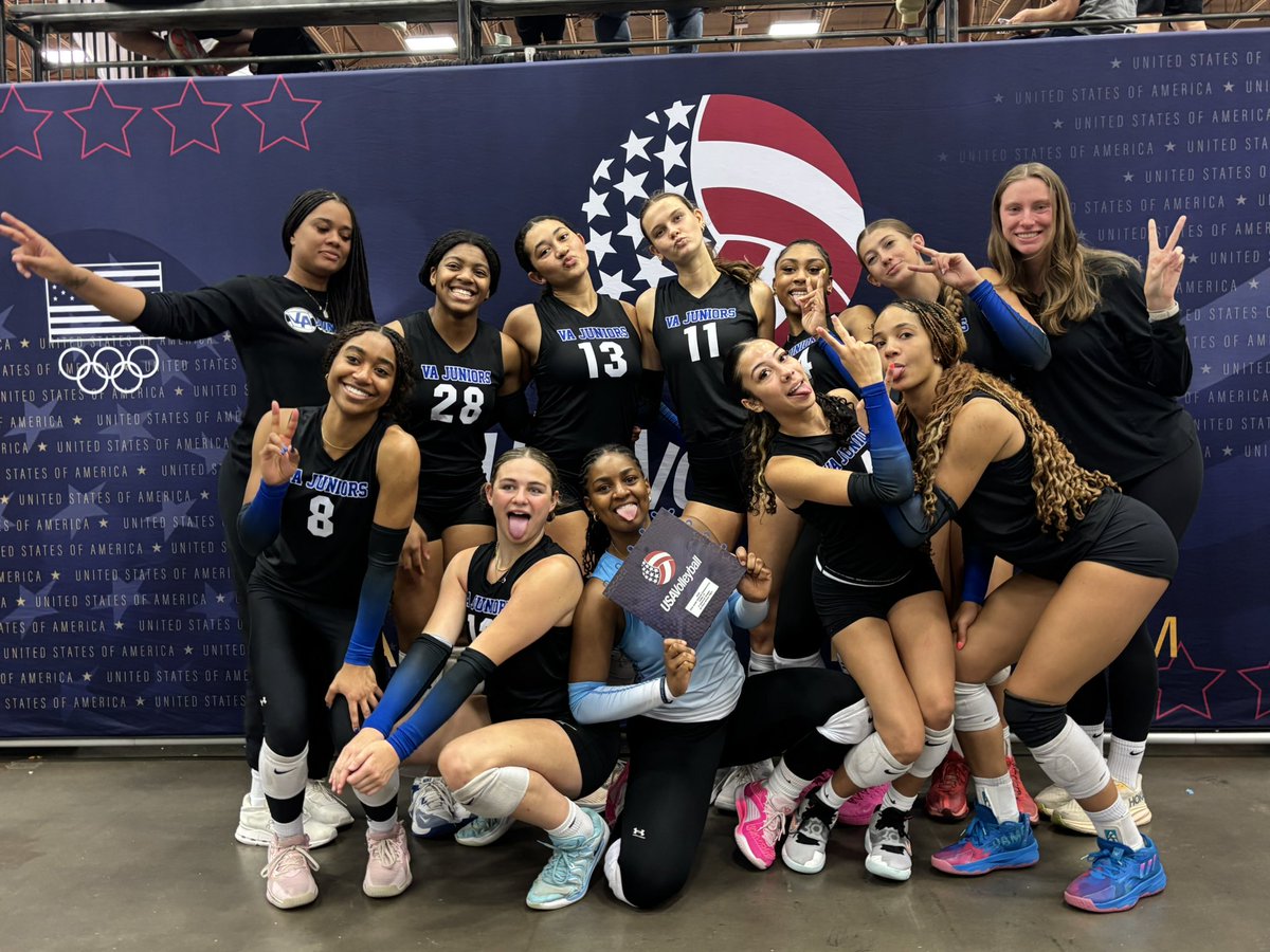 jolenegevb's tweet image. Still so proud of my team for fighting strong at USAV Nationals! Up next, Senior year High School season!!