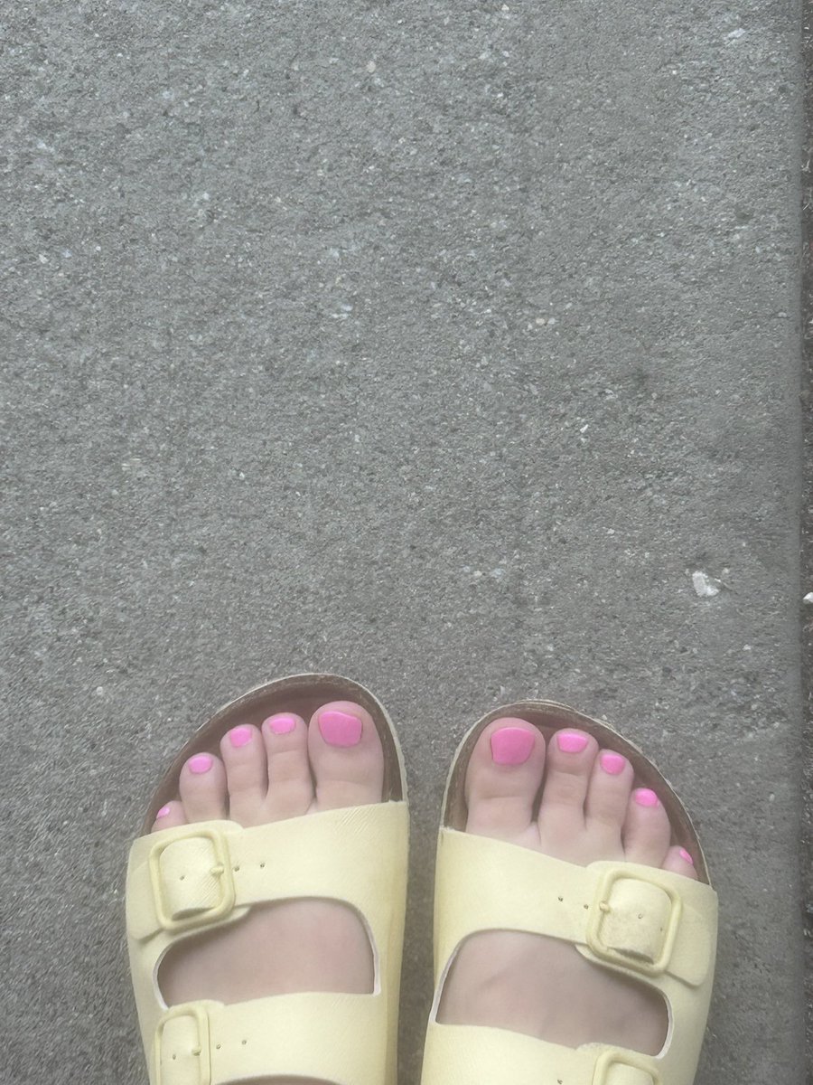 Peets all done, thank you to M.R.  🩷 #onlyfans #pedi #onlyfans_girl