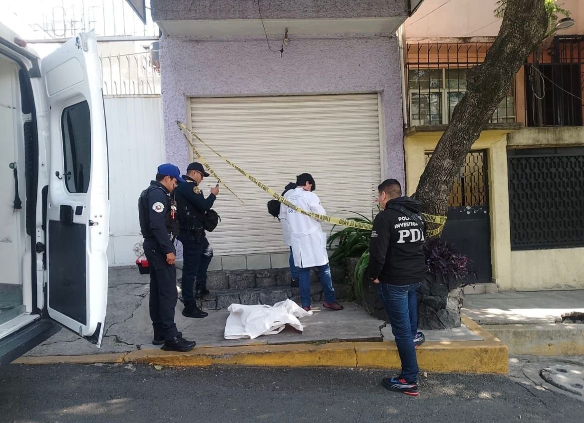 Katta anal tiqinlar bilan jinsiy aloqa onlayn