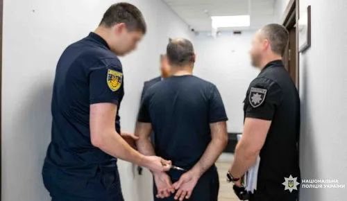 JusticeRefund's tweet photo. Ryuk ransomware member arrested in Ukraine and extradited to US. The 33year-old was arrested in Kyiv in April at the request of U.S. law enforcement and handed over to U.S. authorities earlier this week. Its alleged that hes extorted more than $100 million from victims worldwide https://t.co/BbVlR9MlvC