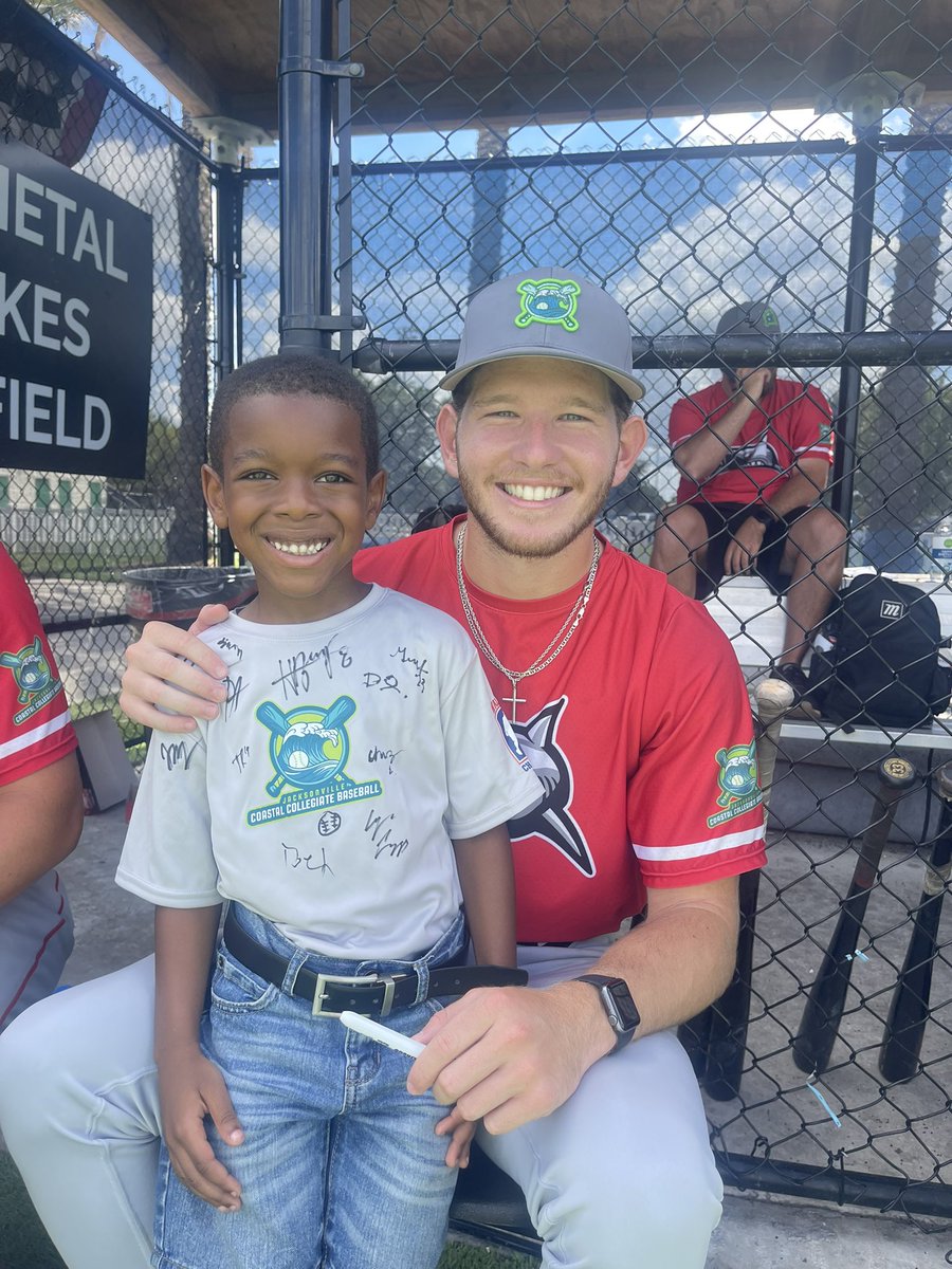 Coastal Collegiate Baseball League tweet media