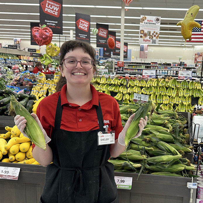🌽🌞 It’s finally here — the first Deardorff Sweet Corn of the year! 🌞🌽

Fresh-picked, locally grown, and bursting with that legendary Iowa sweetness you wait for all year. #indianolahyvee