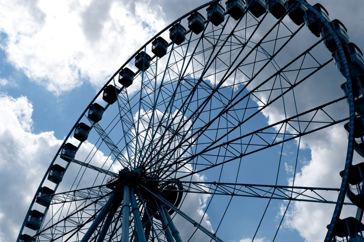 HVValleyExpress's tweet image. The Ventura County Fair 🎡 begins July 30 and ends on August 30. Take VCTC Hwy 126 🚍 from Fillmore or Santa Paula to enjoy food, rides, and entertainment with their free concert series. Take the bus to avoid traffic and parking delays. #VCTC #ValleyExpress #VenturaCountyFair