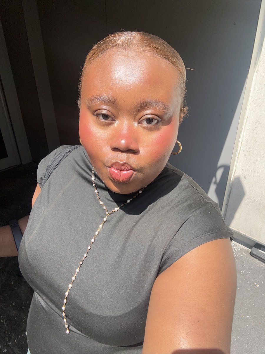 Cath 💋🪩is seeing ariana tweet media