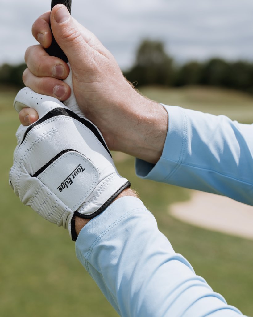 There’s nothing like that first round with a brand new glove. Soft. Clean. Grippy. Just feels right. 🙌