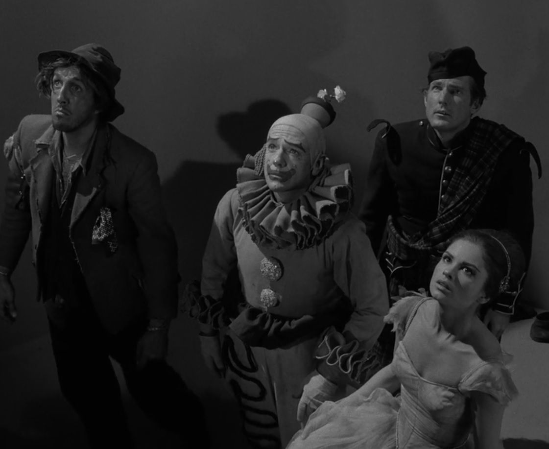 TheNightGallery's tweet image. "Whenever I'd get a call for a Twilight Zone, my agent would say, 'Well, I'll get a script and send it to you,' and I'd say, 'I don't need it. If it's the Twilight Zone, I want to do it!'"
— Lamont Johnson, director of eight TZs, including "The Shelter" and "Nothing in the Dark"