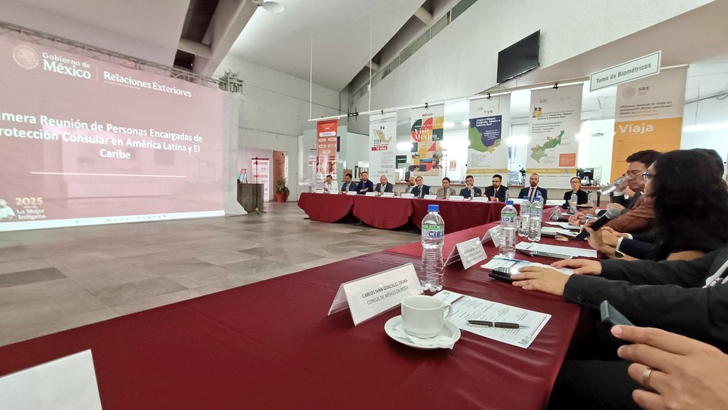 Jose_LuisMEX's tweet image. Muy pertinente capacitación regional para personas Encargadas de Protección de nuestra red consular en #AmericaLatina 🇲🇽🌎
Excelente iniciativa de la DG de Protección Consular @vcalva, es la primera vez que se hace algo así en nuestra región y #Guatemala es la sede.
@EmbaMexGua