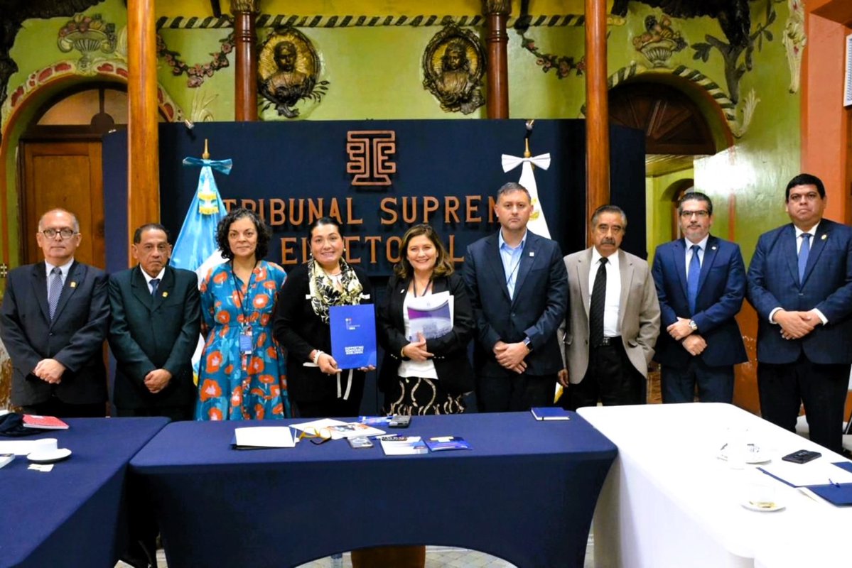 IDEA_Int_Chile's tweet image. 🇬🇹Estuvimos en Guatemala del 2 al 5 de julio, en una misión clave para fortalecer la resiliencia democrática del país, de cara a las elecciones de segundo grado de 2026.
Esta visita se inserta en el marco del proyecto “Mejorando la resiliencia democrática en Centroamérica”, que…