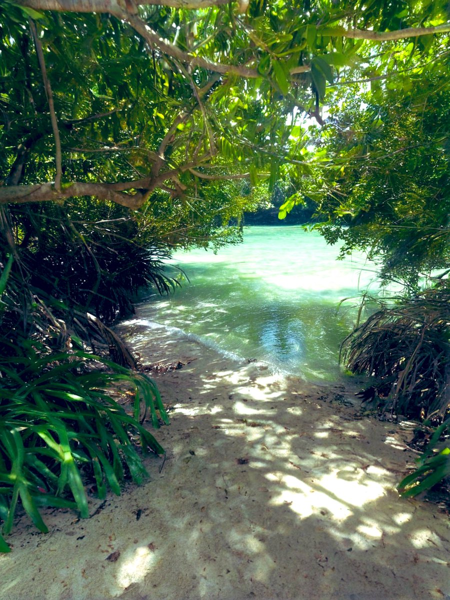 Secluded spot to take noodys 🥰🍒💋