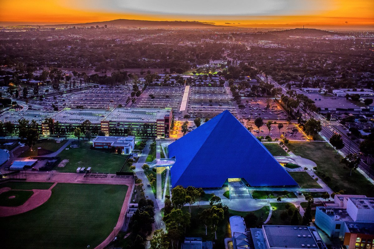 LB EconDev (@lbecondev) on Twitter photo Our Director Bo Martinez recently sat down with the host of <a href="/CSULB/">Cal State Long Beach</a> College of Professional & Continuing Educationβs βPACEing Your Futureβ podcast ποΈ to discuss all the exciting things happening in <a href="/LongBeachCity/">City of Long Beach</a>!
Check it out: bit.ly/40HrnUC Our Director Bo Martinez recently sat down with the host of <a href="/CSULB/">Cal State Long Beach</a> College of Professional & Continuing Educationβs βPACEing Your Futureβ podcast ποΈ to discuss all the exciting things happening in <a href="/LongBeachCity/">City of Long Beach</a>!
Check it out: bit.ly/40HrnUC