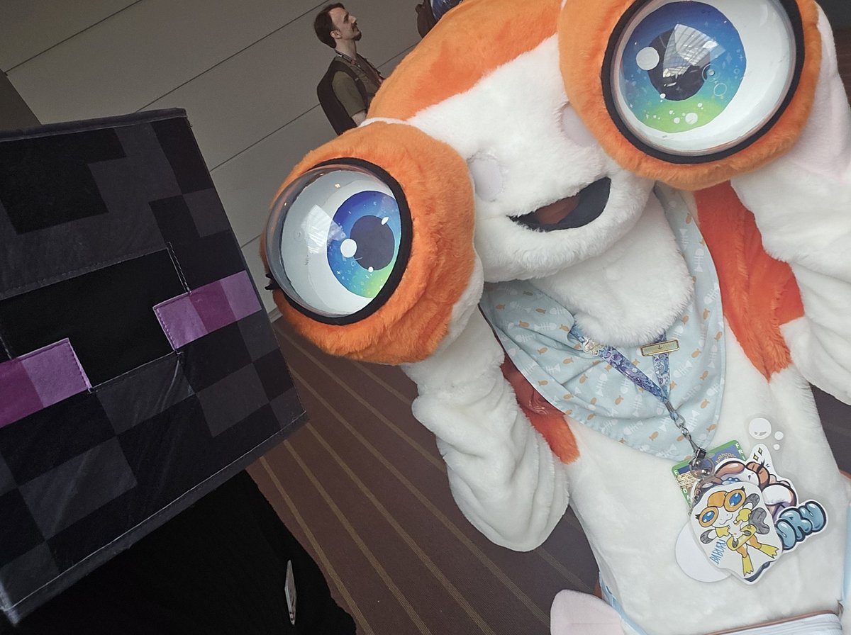 SpaceyVRC's tweet image. There were so many cuties i lost count😭🖤 #AC2025
#anthrocon2025 #Anthrocon