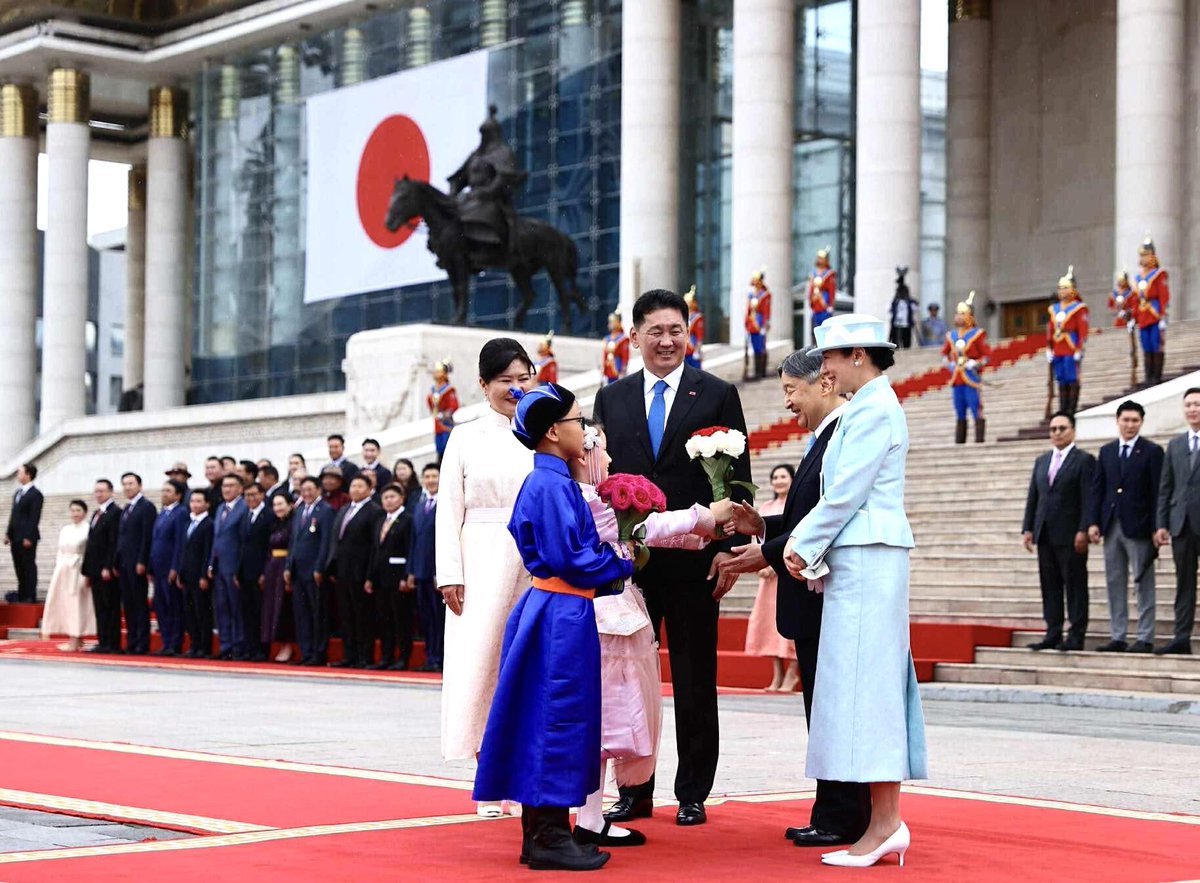 Ган тайлагдаж бна...би бодоод л бгаа сайхан наадам болох нь дээ. Эзэн хаантай. Хамгийн гоё нь данхгүй ❤️❤️❤️💯💯💯💥💥💥