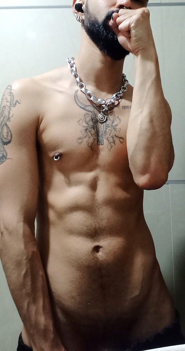 IvanDeiner1's tweet photo. Disculpe lo poquito, espero le gusten venosos 🥵 https://t.co/LC54ha31MS
