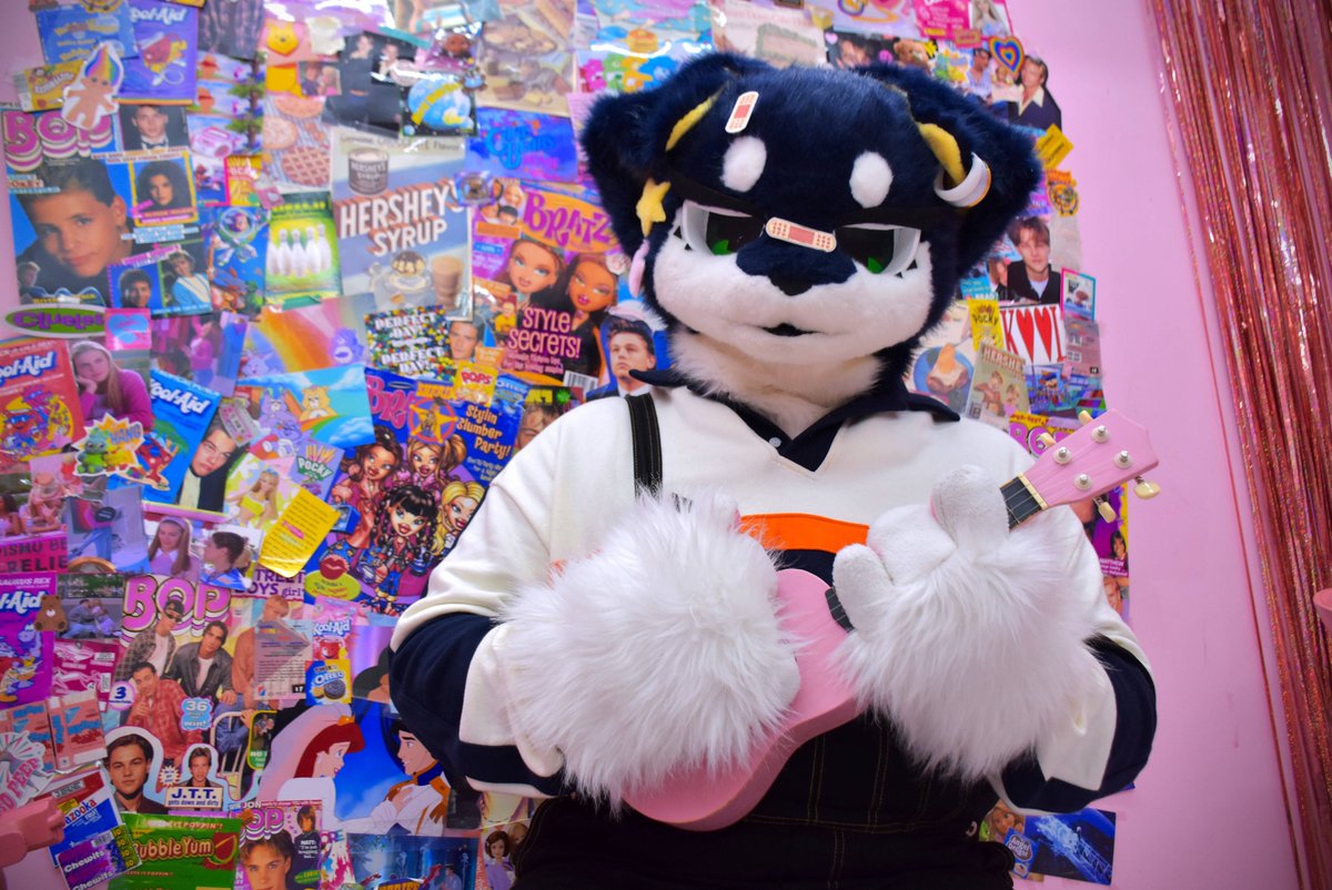 #Fursuit #Fursuiteveryday
딩가딩가 나는 한랑이라네
