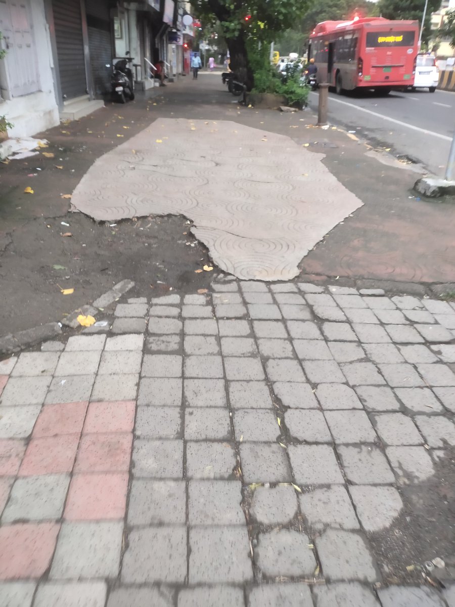 मुंबई Matters™👁️🗨️ (@mumbaimatterz) on Twitter photo Mumbai & it's Third Class Footpaths
<a href="/mybmc/">माझी Mumbai, आपली BMC</a> @mybmcinfra
This is Piece of Art is opp ShitalaDevi Mandir, Mahim Mumbai & it's Third Class Footpaths
<a href="/mybmc/">माझी Mumbai, आपली BMC</a> @mybmcinfra
This is Piece of Art is opp ShitalaDevi Mandir, Mahim