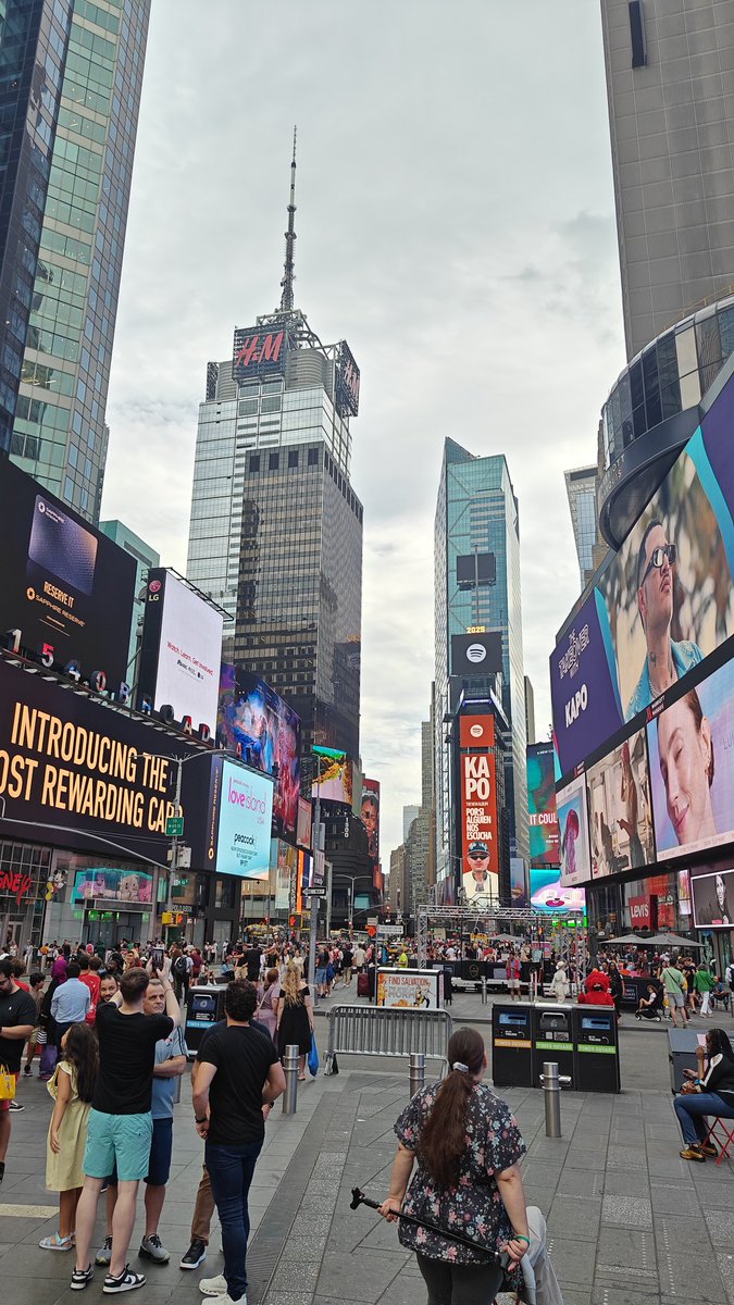 After visiting New York for 24 hours, I can say... Seattle is still my fav American city