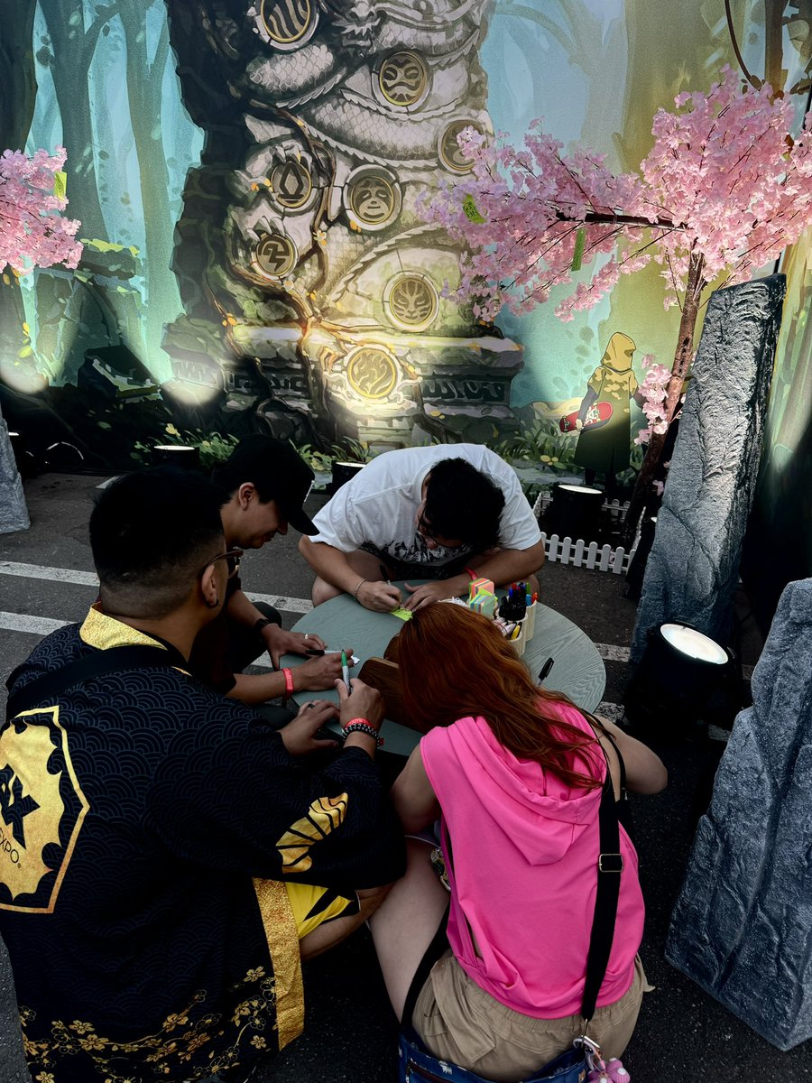 After an unforgettable Azuki party, I’m reminded IRL is a strategic edge.

At Azuki, we know what others are waking up to: in-person experiences are essential in a fragmented attention economy.

Human energy is what makes a community thrive. Thriving community = brand growth. ⛩️