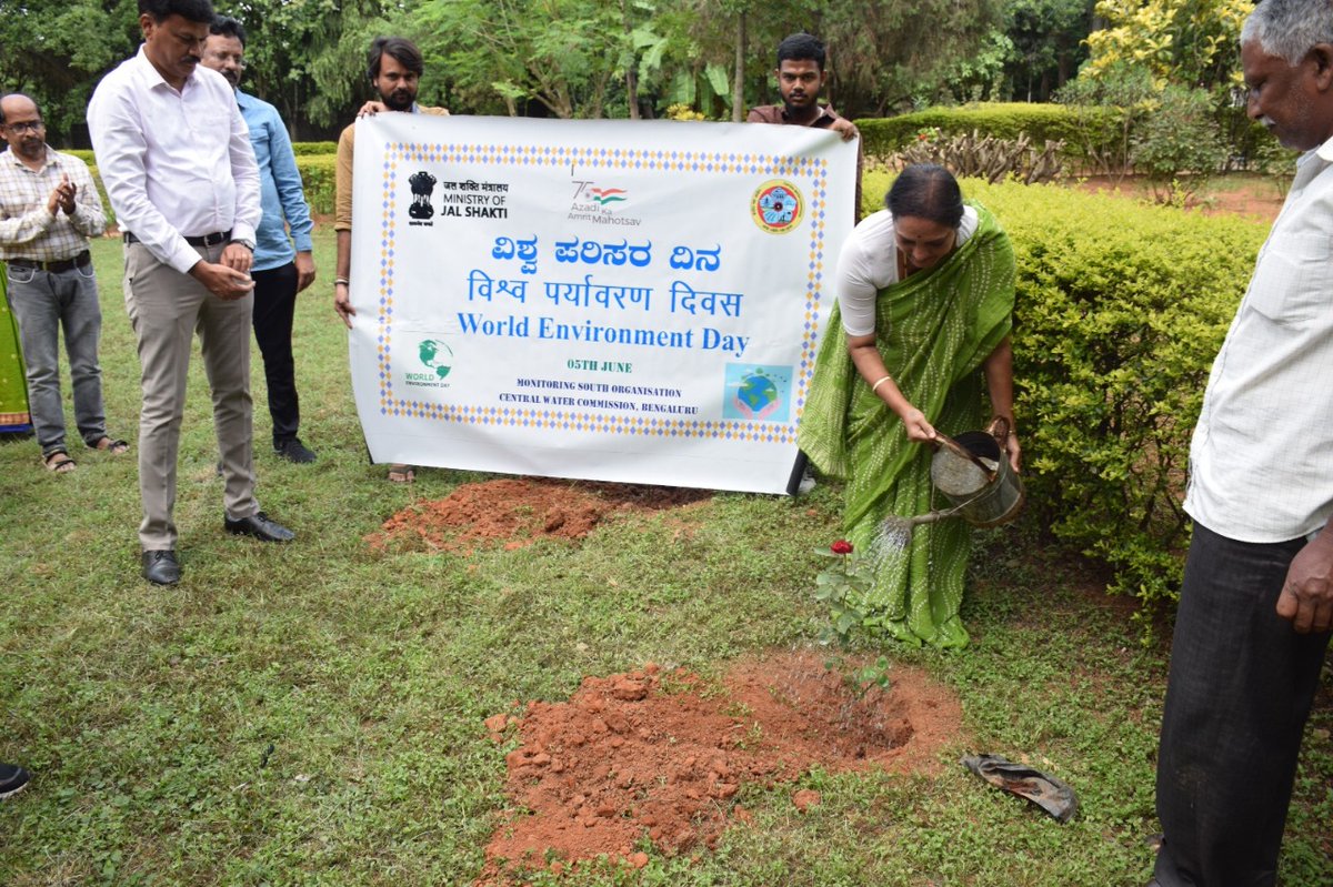 BangaloreCwc's tweet image. Celebration of World Environment day on 5th June 2025. on this occasion officers and staffs of MSO,CWC Bangalore were present.
#EnvironmentMatters