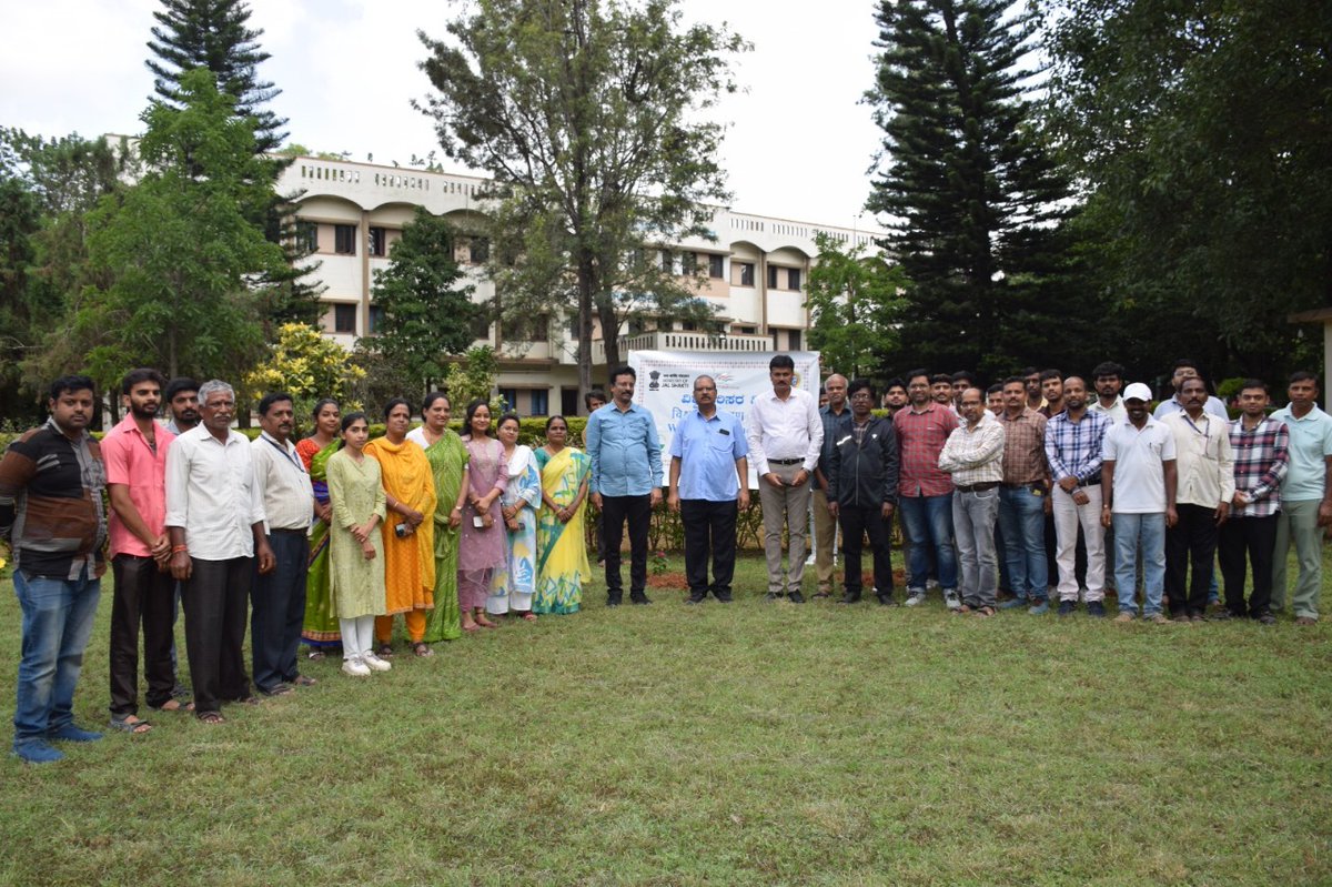 BangaloreCwc's tweet image. Celebration of World Environment day on 5th June 2025. on this occasion officers and staffs of MSO,CWC Bangalore were present.
#EnvironmentMatters