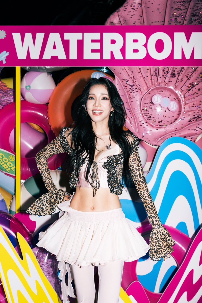 krungy21's tweet image. Waterbomb Seoul 🔫💦💚