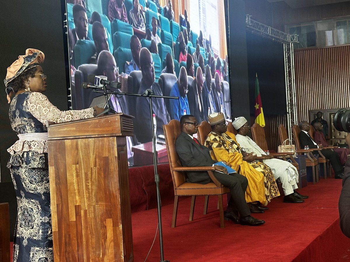 LibomMinette's tweet image. La cérémonie d’ouverture des #CONIA2025 a marqué un tournant majeur pour le Cameroun, avec la présentation officielle des axes de sa Stratégie Nationale de l’Intelligence Artificielle. Une vision claire pour une IA inclusive, éthique et souveraine.