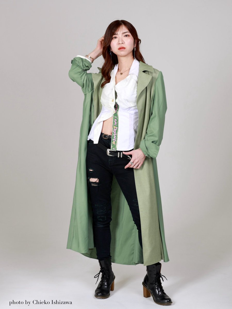 【え？】

＿人人人人人人人人人人人人人人＿
＞　衣装の衣装ビジュアル公開　＜
￣Y^Y^Y^Y^Y^Y^Y^Y^Y^Y^Y￣

こんな人が『発表せよ！大本営！』の衣装を手掛けました。

富豪席を買って「熊谷有芳」を選ぶとサイン入り写真をゲットできます！

▼購入こちら
t.livepocket.jp/t/agarisk_33

#発表せよ大本営