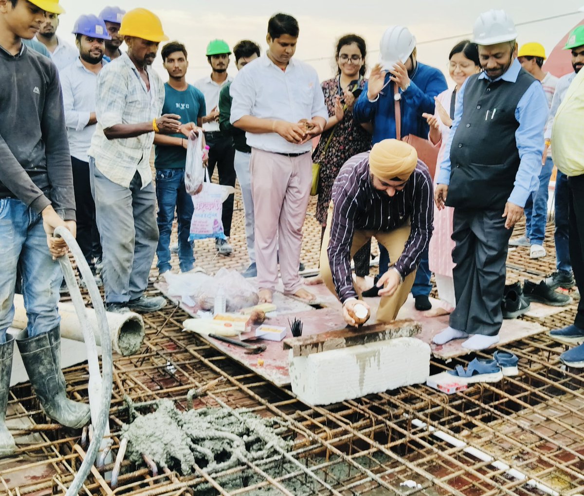 Final casting at seventh floor of 200 bed National Centre of Ageing building done (under NPHCE MoHFW) 🧿💫
Completion date: December 2025.
<a href="/VCofficeBHU/">VC-BHU</a> <a href="/PMOIndia/">PMO India</a> <a href="/MoHFW_INDIA/">Ministry of Health</a> <a href="/EduMinOfIndia/">Ministry of Education</a> <a href="/JPNadda/">Jagat Prakash Nadda</a> <a href="/registrarbhu/">REGISTRAR, BHU</a>