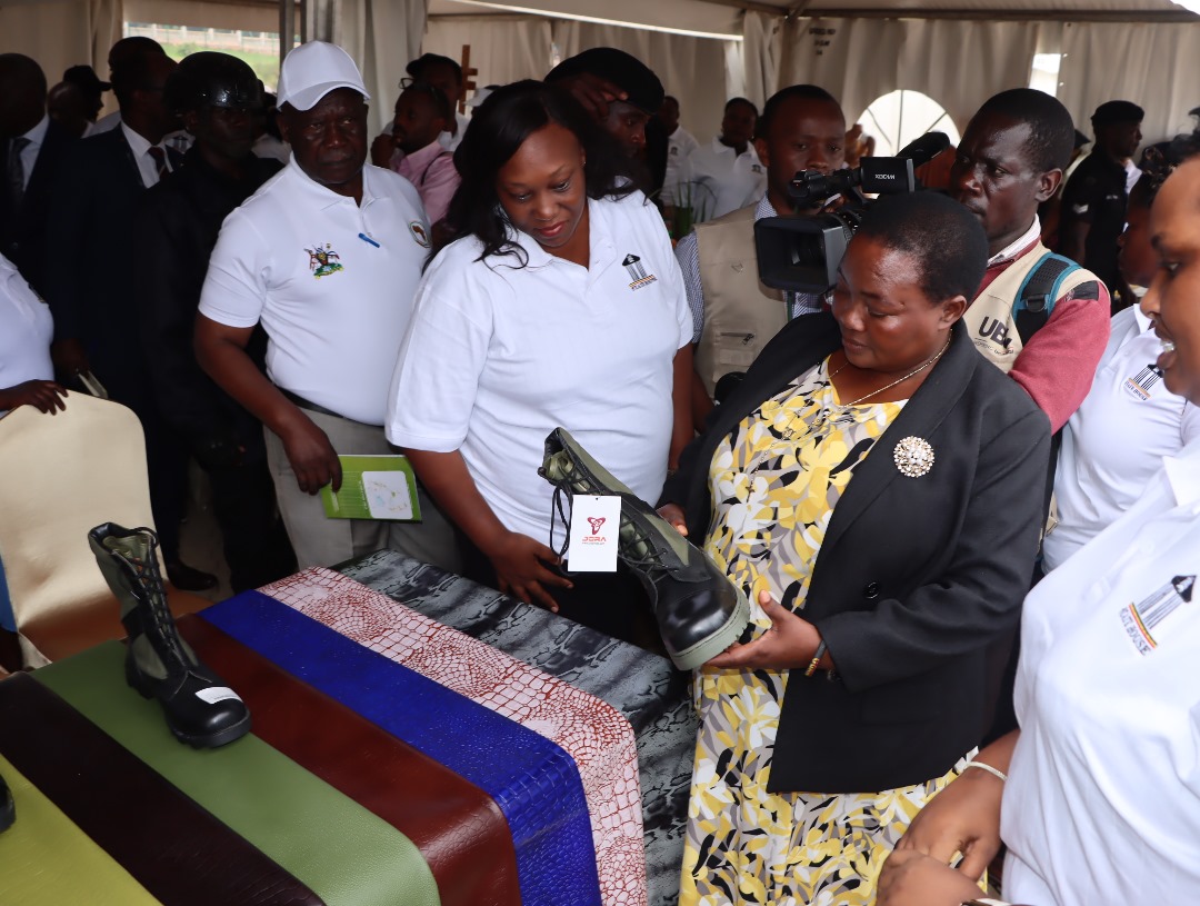 R_Nabbanja's tweet image. I represented H.E President @KagutaMuseveni at the #APSD2025 in Kololo, the President urged the Public Service sector to support the pro-people agenda of the NRM,that is, ensuring free education of the children in the government schools; no stealing of drugs in the government…
