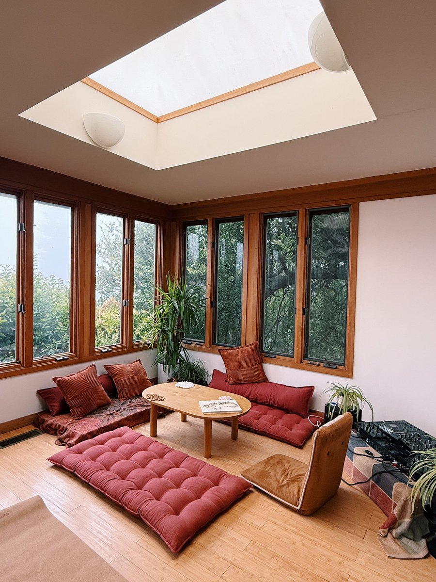 my current morning vibe ☺️ tea room x dj set x sky lights