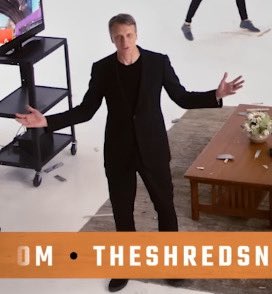 Deezamac's tweet photo. @TonyHawkTheGame @tonyhawk Hey @tonyhawk, my shred is all but dead. I am now a school principal with arthritis and no free time, I would love to rock these threads though at work. What are you wearing here head to toe and can this be customised on the new game? https://t.co/yl1Iln7PR9