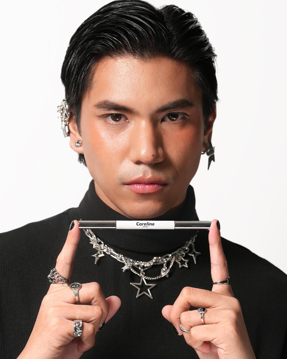 carelineph's tweet image. 𝗙𝗶𝗹𝗹𝘀 𝗶𝗻 𝗴𝗮𝗽𝘀 𝗮𝗻𝗱 𝗮𝗱𝗱𝘀 𝗳𝘂𝗹𝗹𝗻𝗲𝘀𝘀 𝗳𝗼𝗿 𝗹𝗼𝗻𝗴-𝗹𝗮𝘀𝘁𝗶𝗻𝗴 𝘄𝗲𝗮𝗿.
Click On Fleek Brow Liner l| P245
Available in 5 Shades:
- Midnight
- Taupe
- Pecan
- Hickory
- Walnut
🛒: @smbeautyph | @WatsonsPH
#carelineph #CarelineClickOnFleek